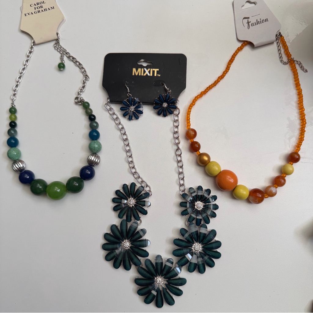 3 Pc Bundle Of Necklaces 28$